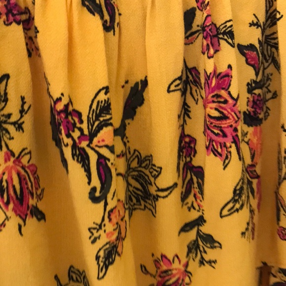 Torrid Off-the-Shoulder Floral Blouse with Ruffle - Picture 7 of 9